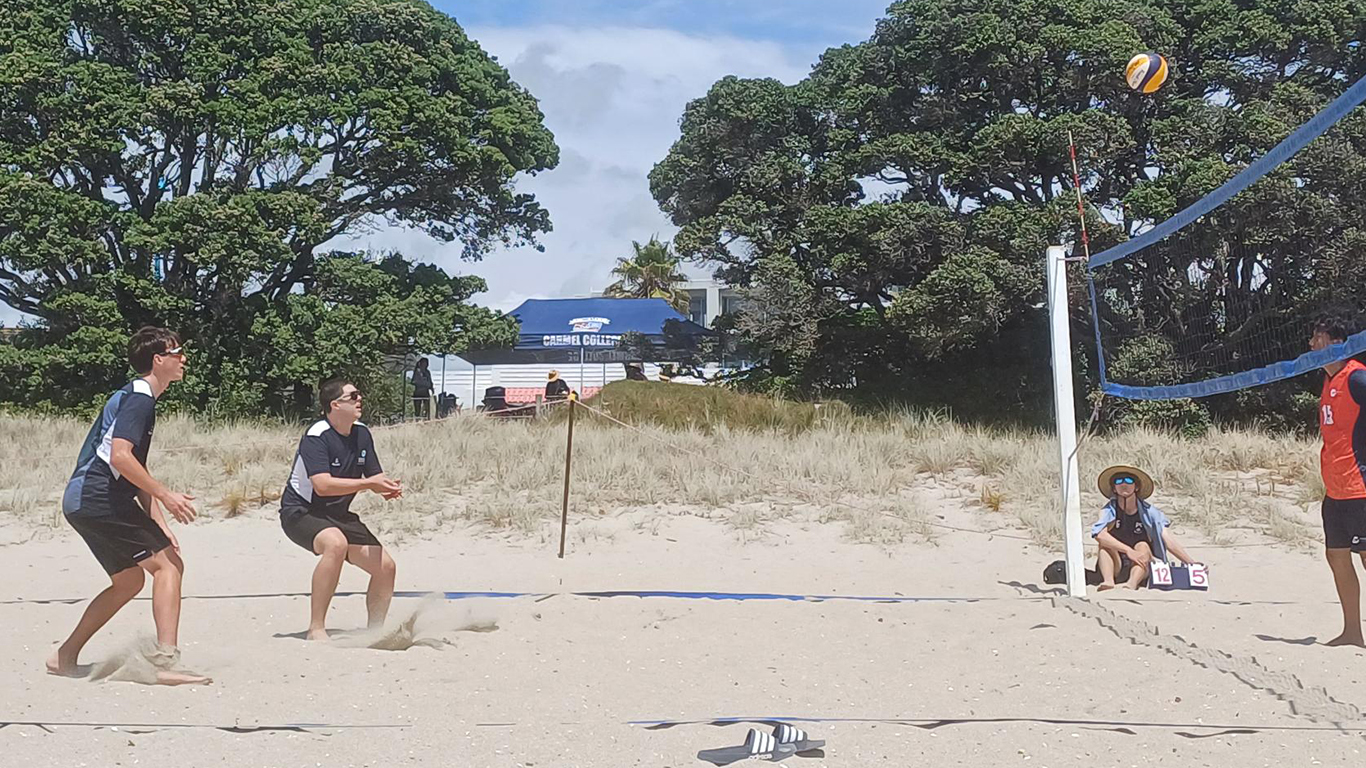 beach volleyball